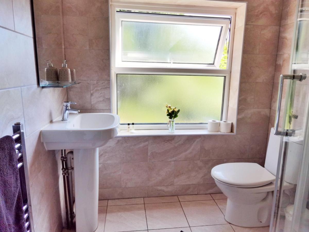 Villa Perry Road, Beautiful Large House Available For Guests And Contractors Parking Wifi Nottingham Exterior foto